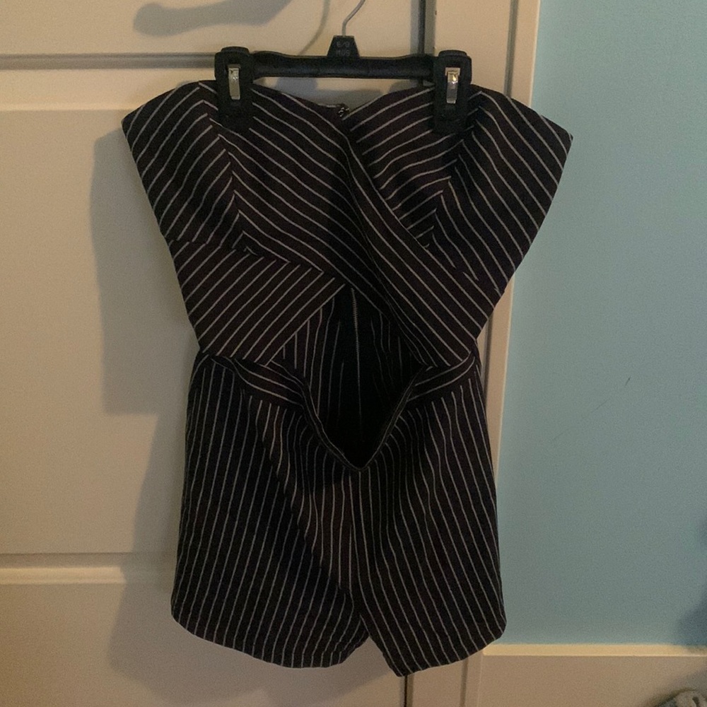 Strapless romper, cut out in middle